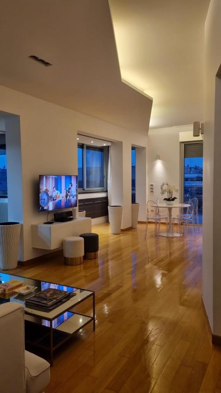 Attico Reale - In Centro, Tra Stazione E Bari Vecchia Apartment Exterior foto